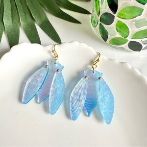 2/$30🌵 Cicada Moth Blue Earrings Insect Bug Iridescent Movable Wing Jewelry NEW